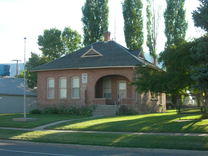 4) Fountain Green
