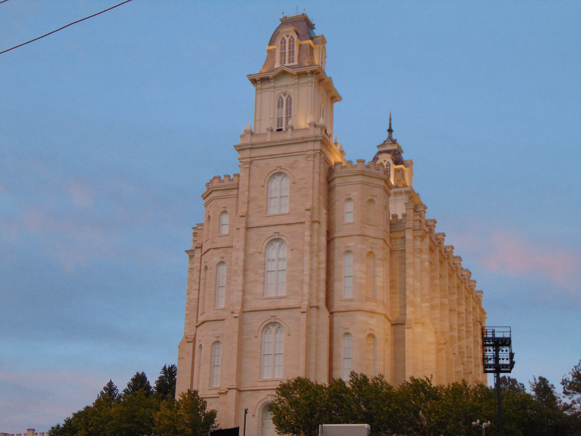 The Manti Utah Temple lit at dusk on a June 2016 Mormon Miracle Pageant night