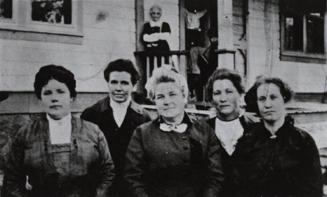 The Kanab all-woman town council served from 1911 to 1913. Left to right: Luella McAllister, treasurer; Blanche Hamblin, councilor; Mary W. Chamberlain, mayor; Tamar Hamblin, clerk; Ada Seegmiller, councilor.